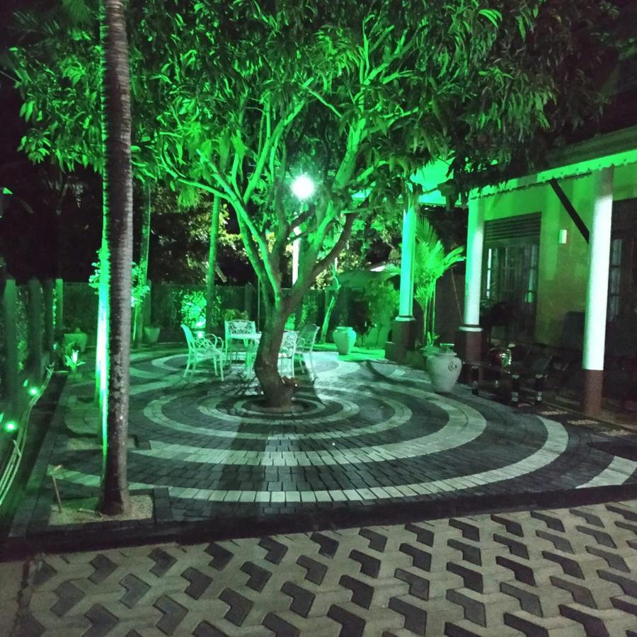 One And Only Apartment Negombo Dış mekan fotoğraf
