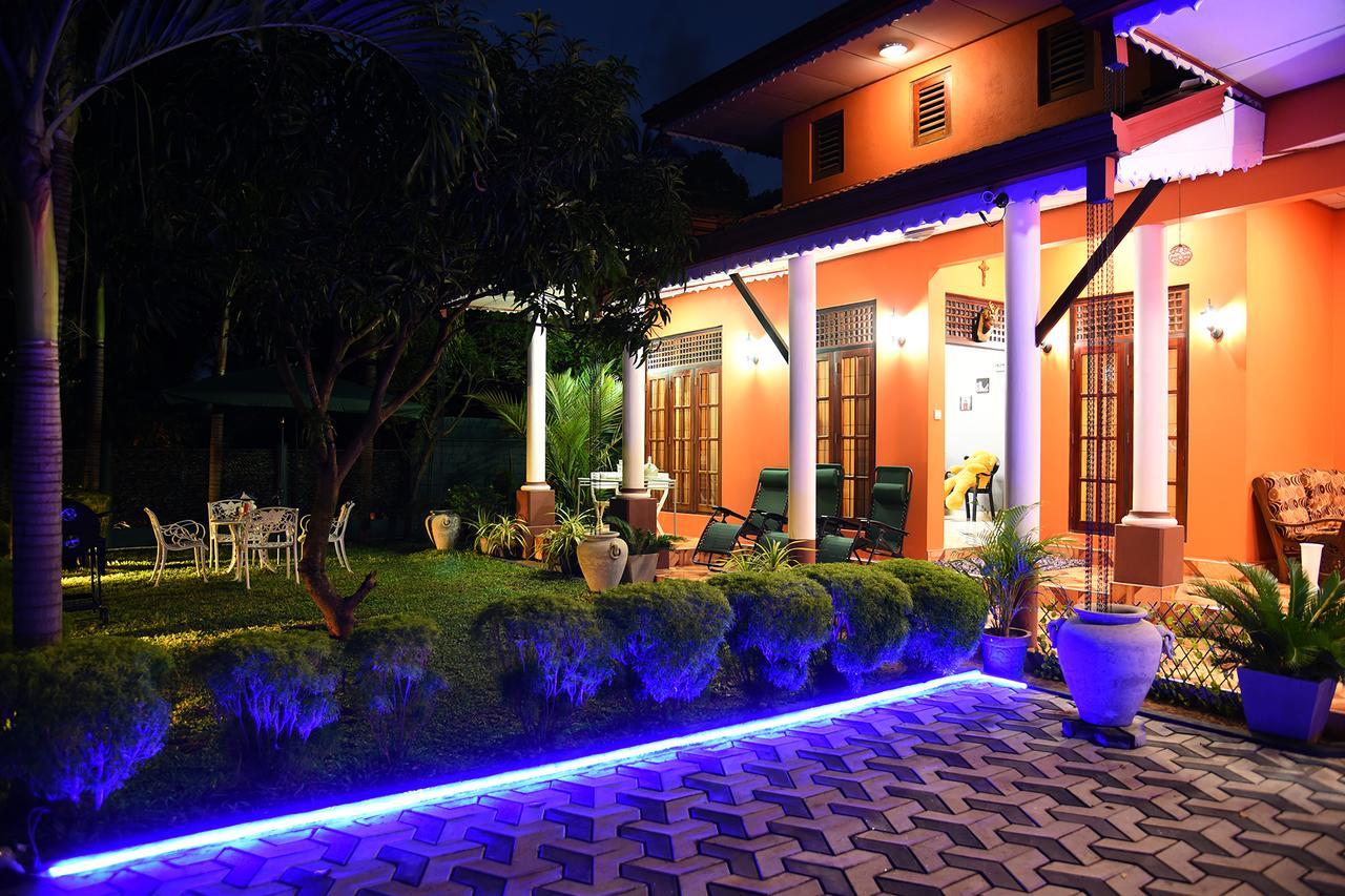 One And Only Apartment Negombo Dış mekan fotoğraf